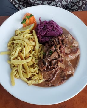 BRIGIT & BERNARD'S GARDEN CAFE ($$)