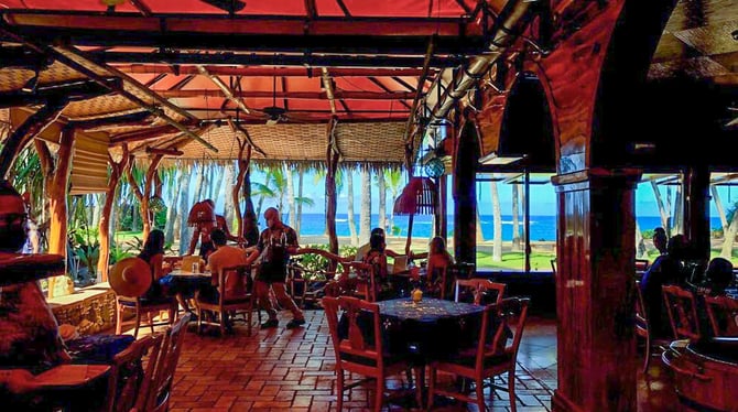 MAMA’S FISH HOUSE ( $$$$ )