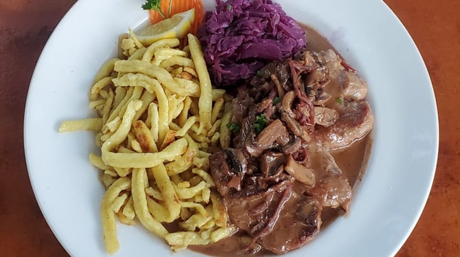 BRIGIT & BERNARD'S GARDEN CAFE ($$)